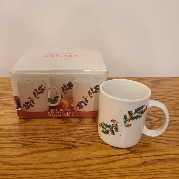 Alco Industries Holiday Mug Set 4-Piece Vintage Holly Leaves and Berries No 1149 - Picture 2 of 15